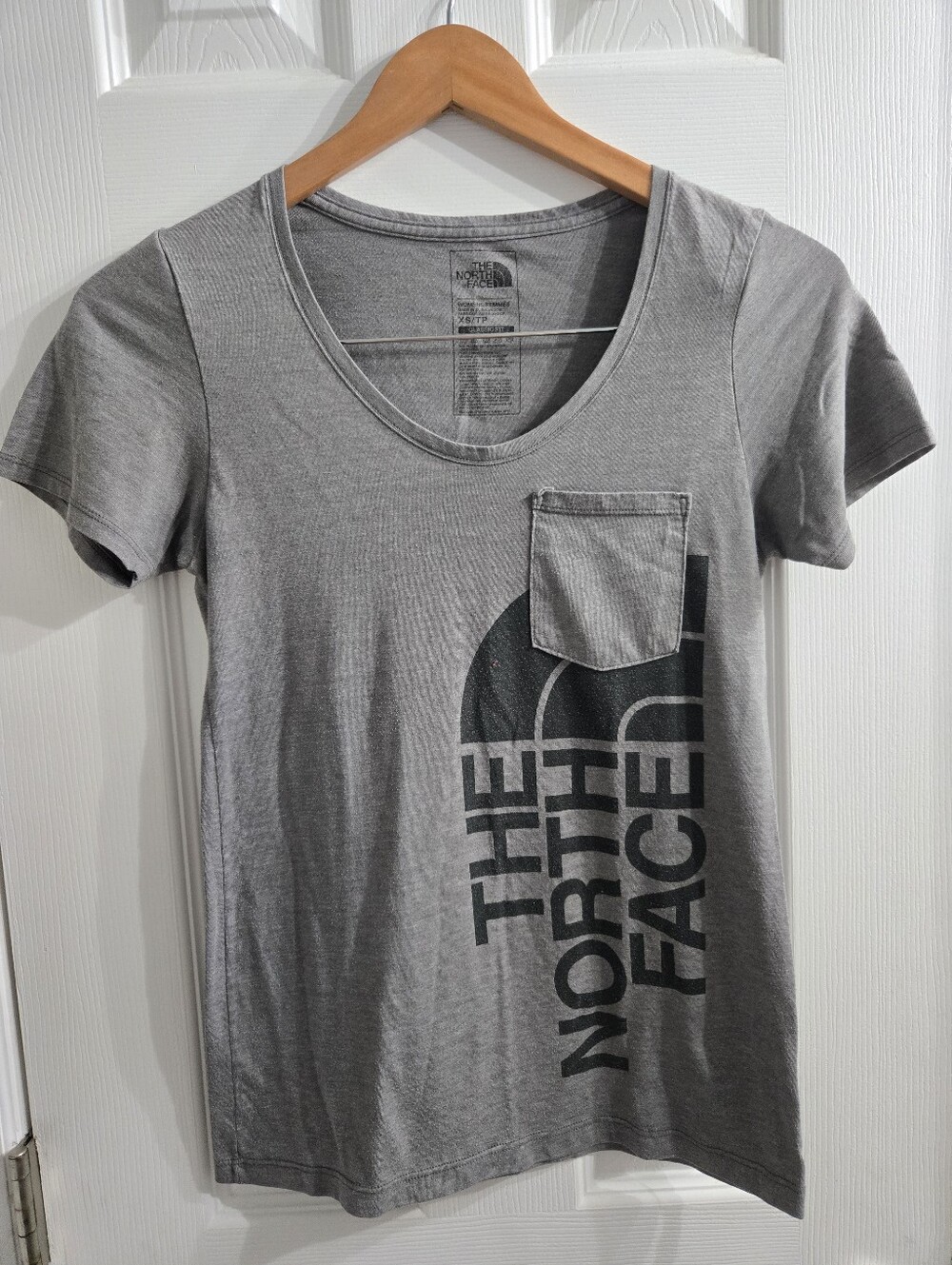 The North Face SS Graphic Tee T-shirt Classic Fit XS Small EUC LK NEW